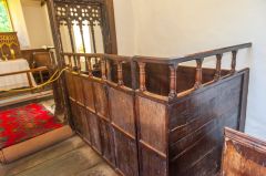 High-sided Box pews