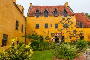 Culross Palace and Royal Burgh