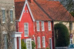 Pretty cottages in Dedham