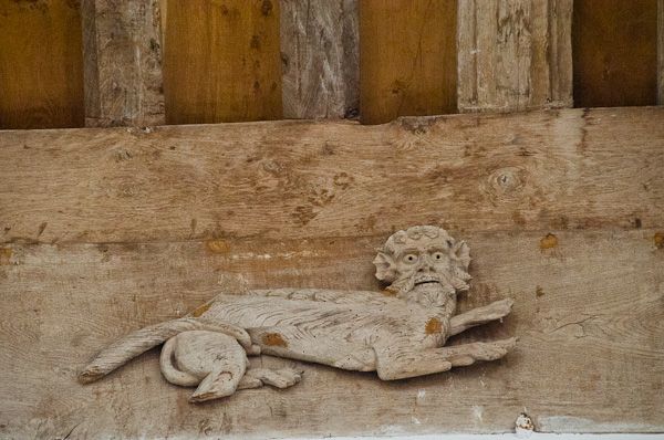 Denston, St Nicholas Church photo, Man-beast carving on wall plate