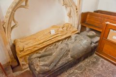 13th century de Valers effigies