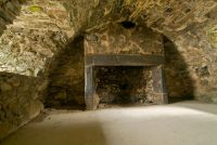 Drumcoltran Tower, Vaulted basement