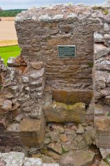 Duffus Castle, Garderobe