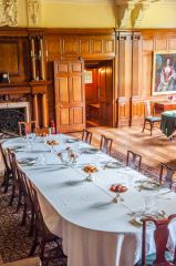 An informal dininng area