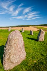 Smaller stones opposite the recumbent stone