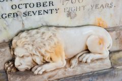 Lion on the Duchess of Gordon memorial (d. 1760)