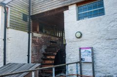 Cricklepit Mill, The mill building and inner wheel