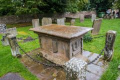 Catherine Mompesson's altar tomb