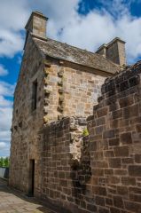 A small terrace behind the main palace range