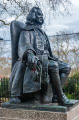 Thomas Coram statue