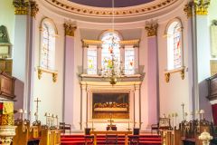 The classically inspired apse