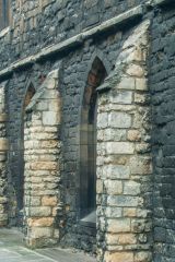 External buttresses on Greyfriars