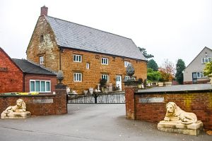 Haddonstone Show Gardens