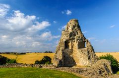 Hadleigh Castle, Ruins of Edward III's drum tower