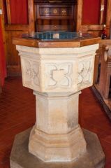 The 15th century Perpendicular font