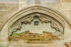 Richard de Potsgrave tomb