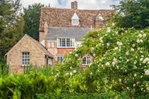 Hemingford Grey Manor