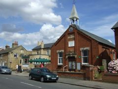 Henlow parish hall on High Street (c) JThomas