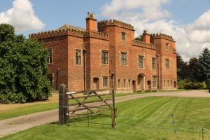 Holme Pierrepont Hall