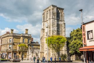 Southampton, Holyrood Church
