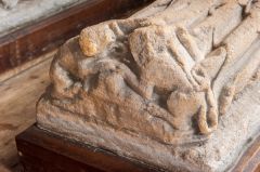 Lap dog carvings on Lady Beatrice's effigy