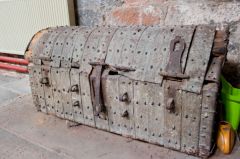 Howden Minster, 14th century parish chest