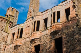 Huntly Castle