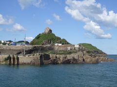 Ilfracombe, St Nicholas Chapel (c) Rob Farrow