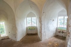 Lewes Castle and Barbican House Museum, Inside the shell keep tower