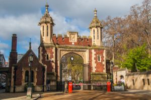 Lincoln's Inn Gatehouse London