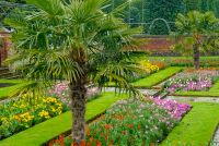London, Kensington Palace, sunken garden