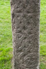 Interlace carving on the side panel