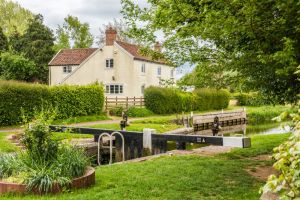 Maunsel Lock Canal Centre