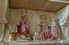 Vaulx memorial children effigies