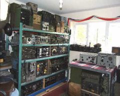 Signalling equipment displays