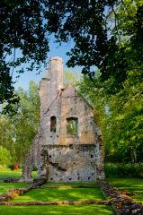 Francis Lovell's west tower