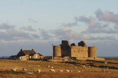 Muness Castle from the west (c) Mike Pennington