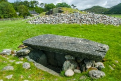 The later cist and cairn (background)