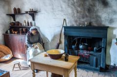 Millworkers' Cottage interior