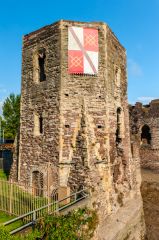 The polygonal end tower