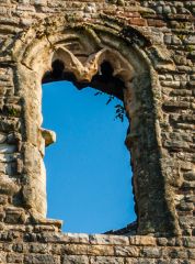 Ruined window in the end tower