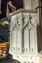 15th century wine-glass pulpit