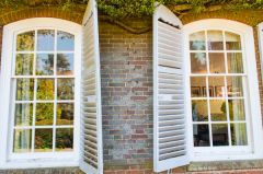 1930s windows and shutters