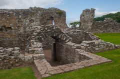 Vaulted entrance to the cellars