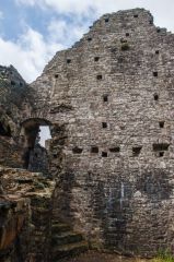 Okehampton Castle, Ruined wall of an outer chamber