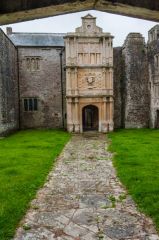 Entrance to the outer courtyard and gatehouse