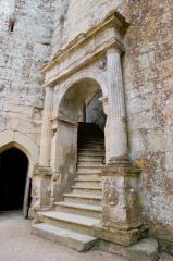 Robert Smythson's Roman triumphal arch