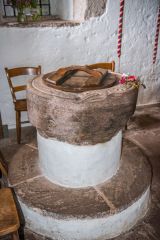 The pre-Norman font, c. 1050