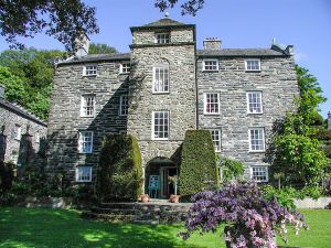 Plas Brondanw Gardens