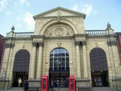 Pontefract, The Market Hall (c) Stanley Walker